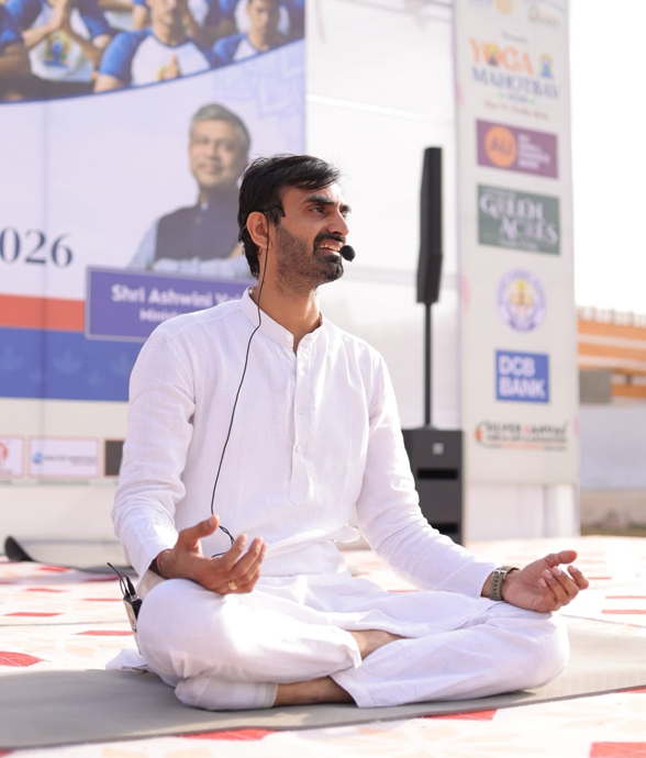 Dev Soni - Marwadi Yogi, founder of Prana Yoga Shala yoga classes in Jodhpur